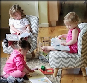 Kids reading books in a group